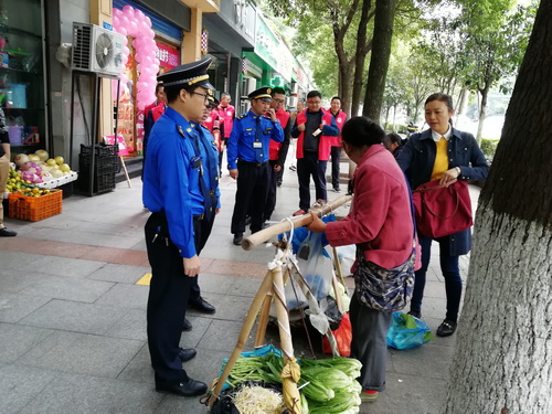 1508225597967069826.jpg 綦江区委党校中青年干部培训班学员到綦江区城市管理执法支队体验城管执法工作.jpg